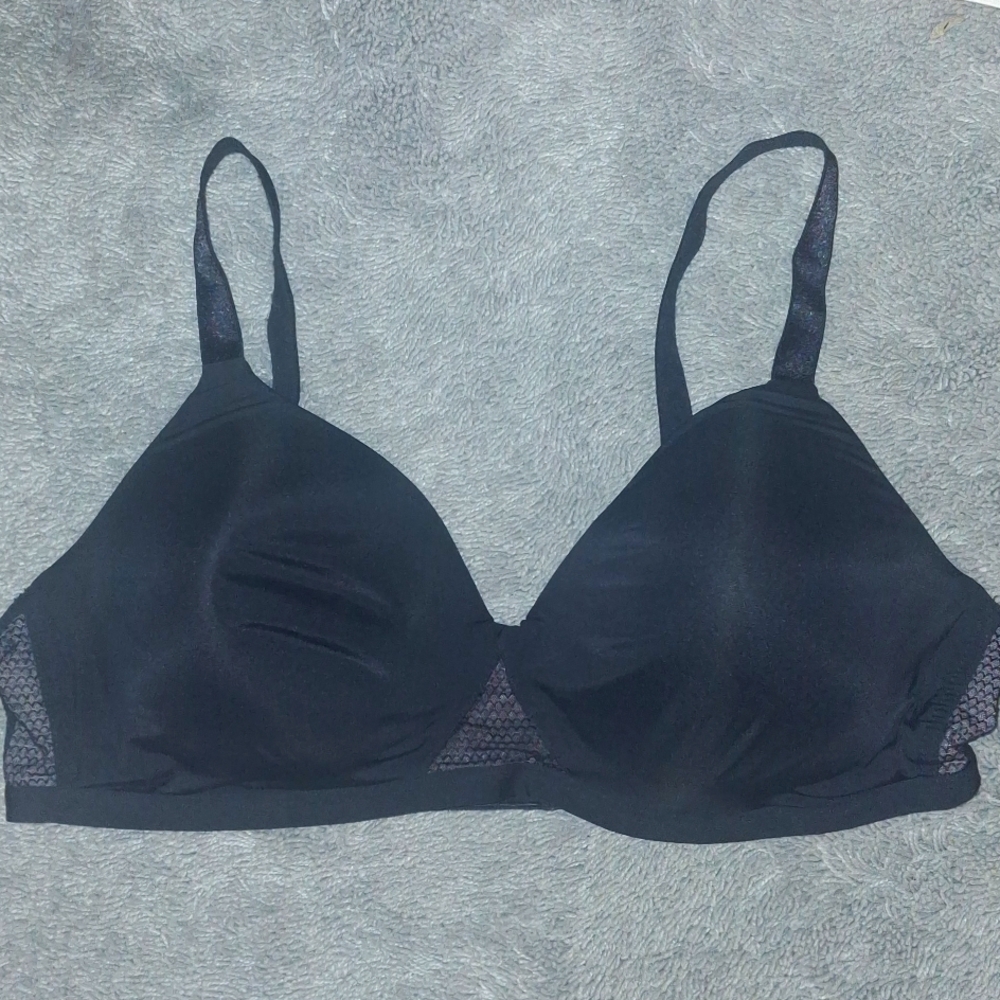 Hanes Bra Bundle - Picture 3 of 13